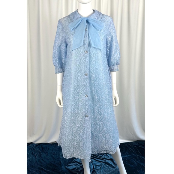 Vintage 1950’s 1960’s ‘Campus Casuals’ • Lace Babydoll Bed Jacket in Blue - M/L - Picture 1 of 10